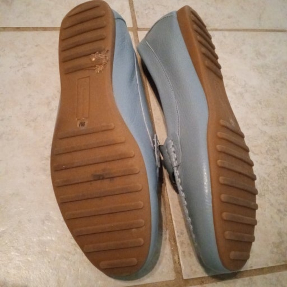 Shoes - Picture 9 of 14